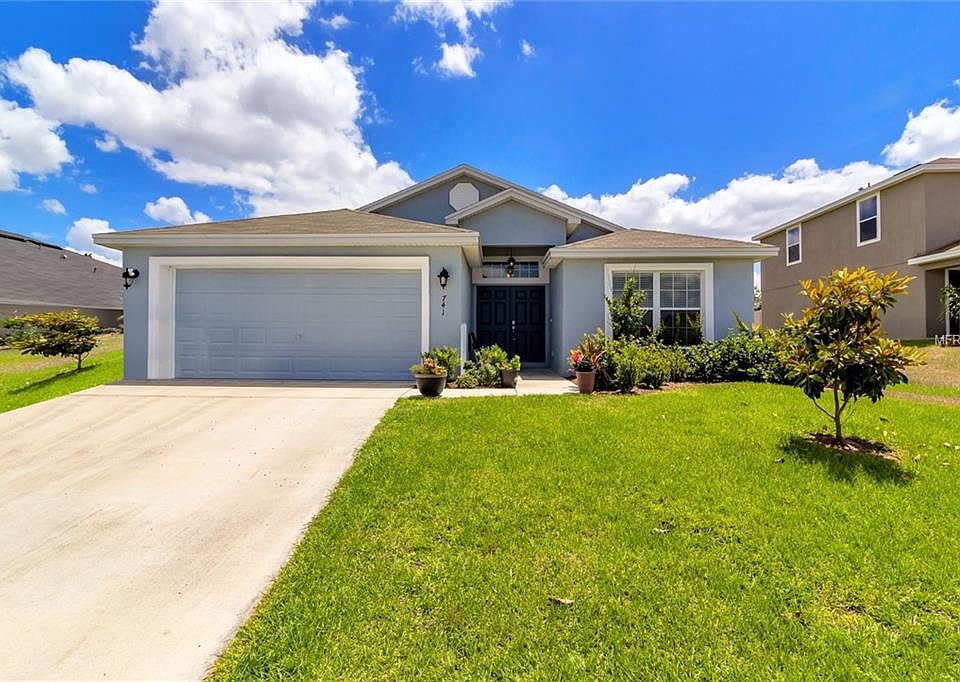 1st image of 741 Greenshank Dr