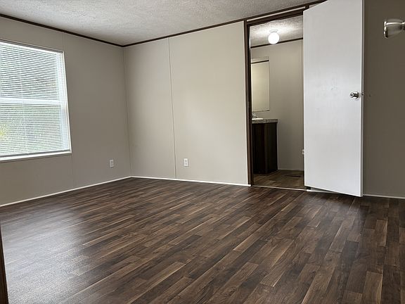 5th image of 227 Laurel Ln Lot D