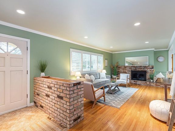 2nd image of 292 Braden Court