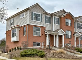 368 Country Club Dr, Prospect Heights, IL