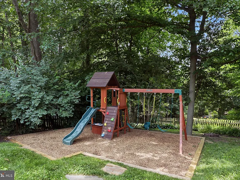2316 N Stafford St — Photo 51
