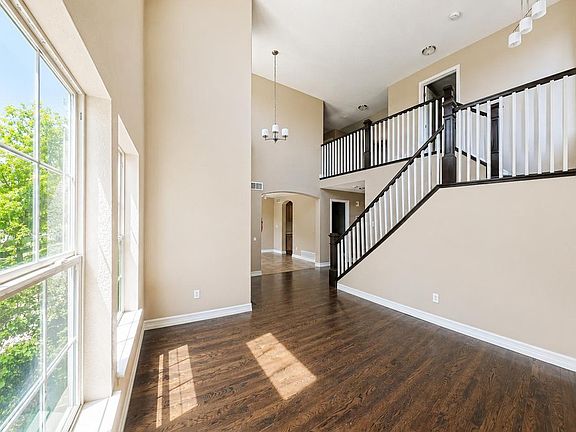 4th image of 2123 E 100th Pl