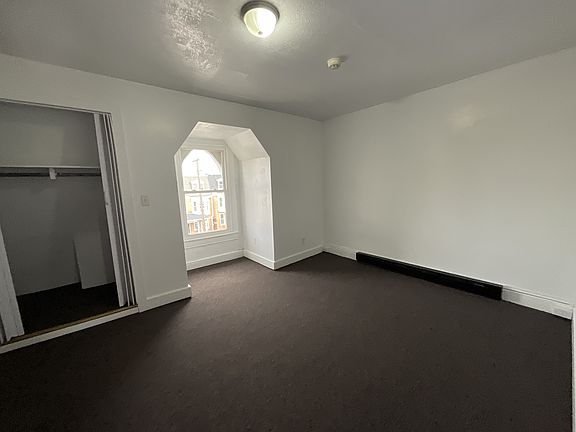 2nd image of 284 W Jackson St #B