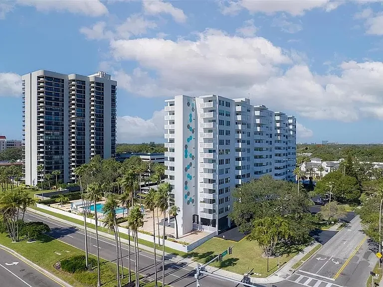 2401 Bayshore Blvd #205 — Photo 1