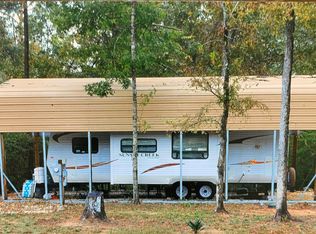 190 Water Oak Dr, Pointblank, TX 77364