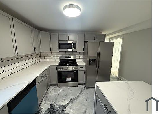 1st image of 14615 Hoyne Ave #B
