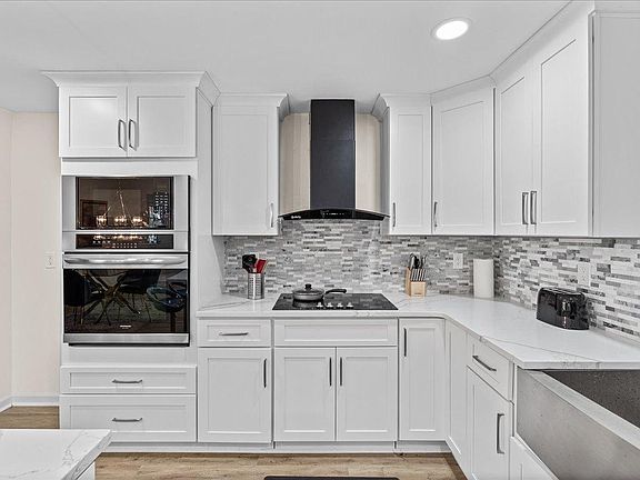 5th image of 309 Fernbank Ct
