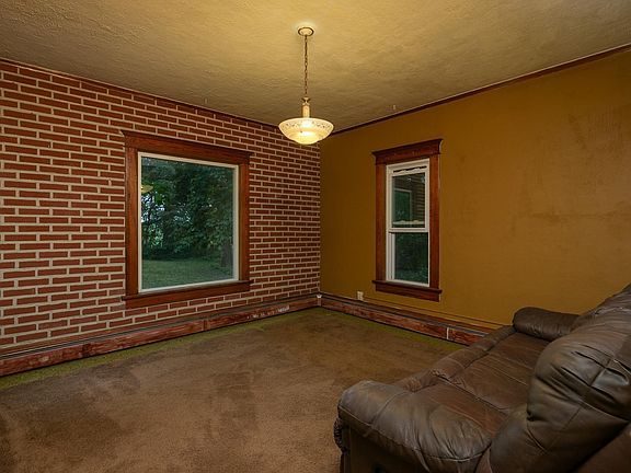 4th image of 3922 60th Ave NW