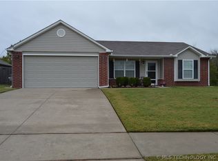 12336 N 107th East Pl, Collinsville, OK 74021