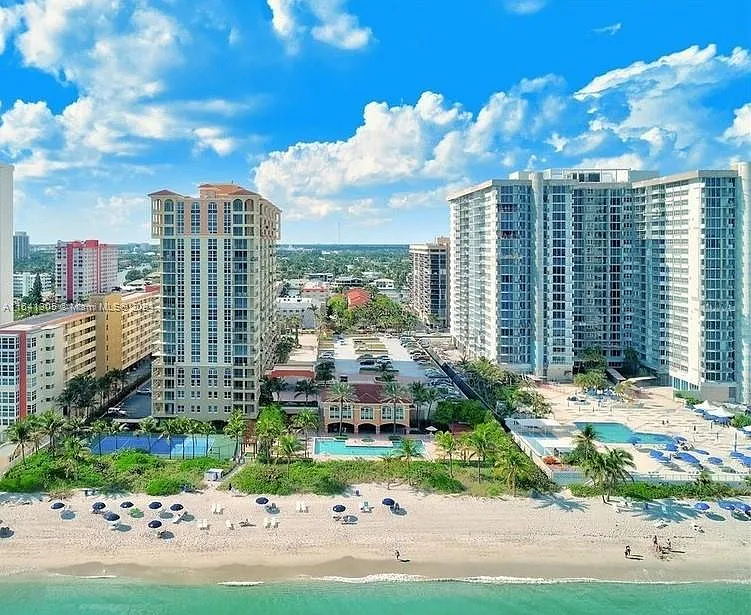 2080 S Ocean Dr #1607