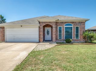 3609 Garden Springs Dr, Fort Worth, TX 76123