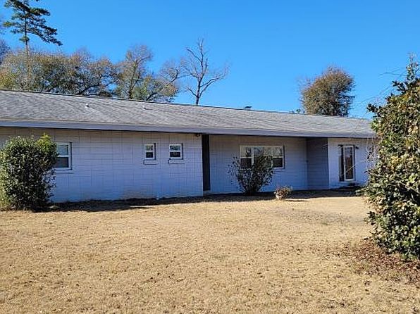 3363 Parkridge Rd, Marianna, FL 32446