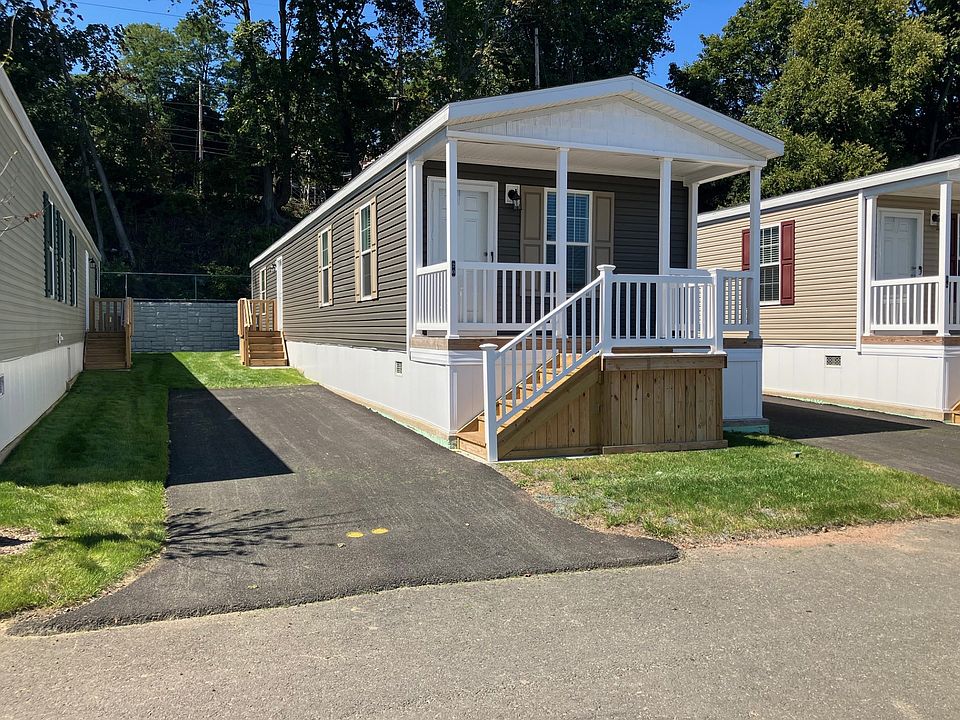 1st image of 12 Windward Way