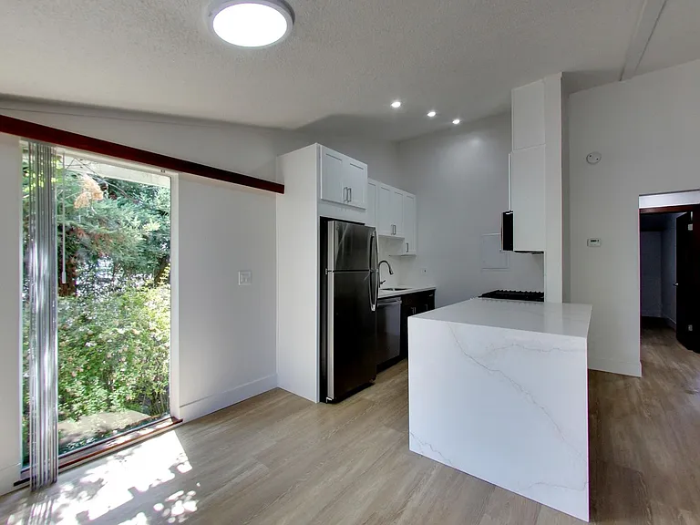 Riverwood Apartments — Photo 100