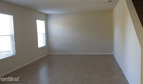 4.Living Room