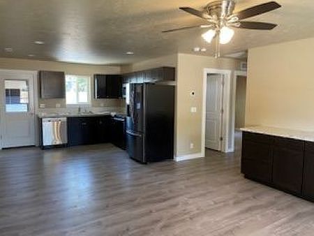 2nd image of 2519 N Alder Dr