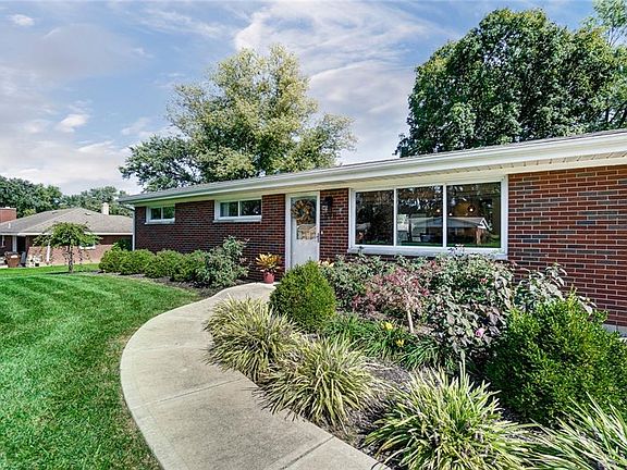 2nd image of 698 Timberwood Dr