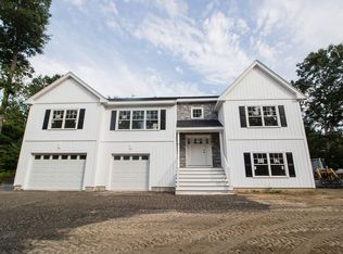 1 Duffy Dr, Taunton, MA 02780