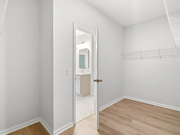 8646 Windsor Hill Blvd — Photo 24