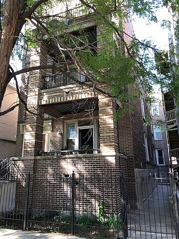 1st image of 1914 W Crystal St APT 2R