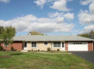 244 W Poe Rd, Bowling Green, OH 43402
