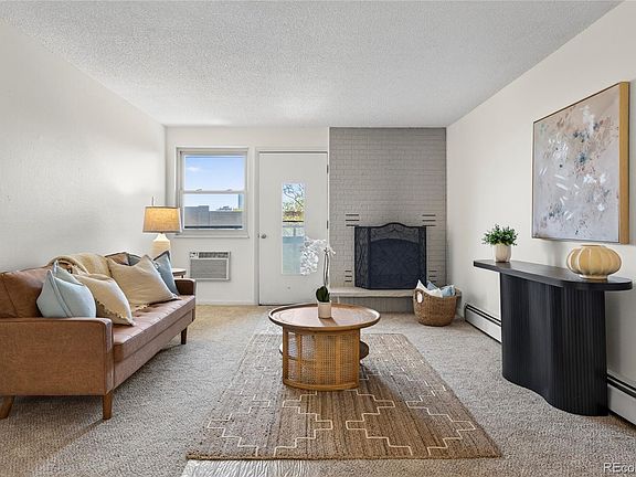 3rd image of 1233 N Ogden Street #503