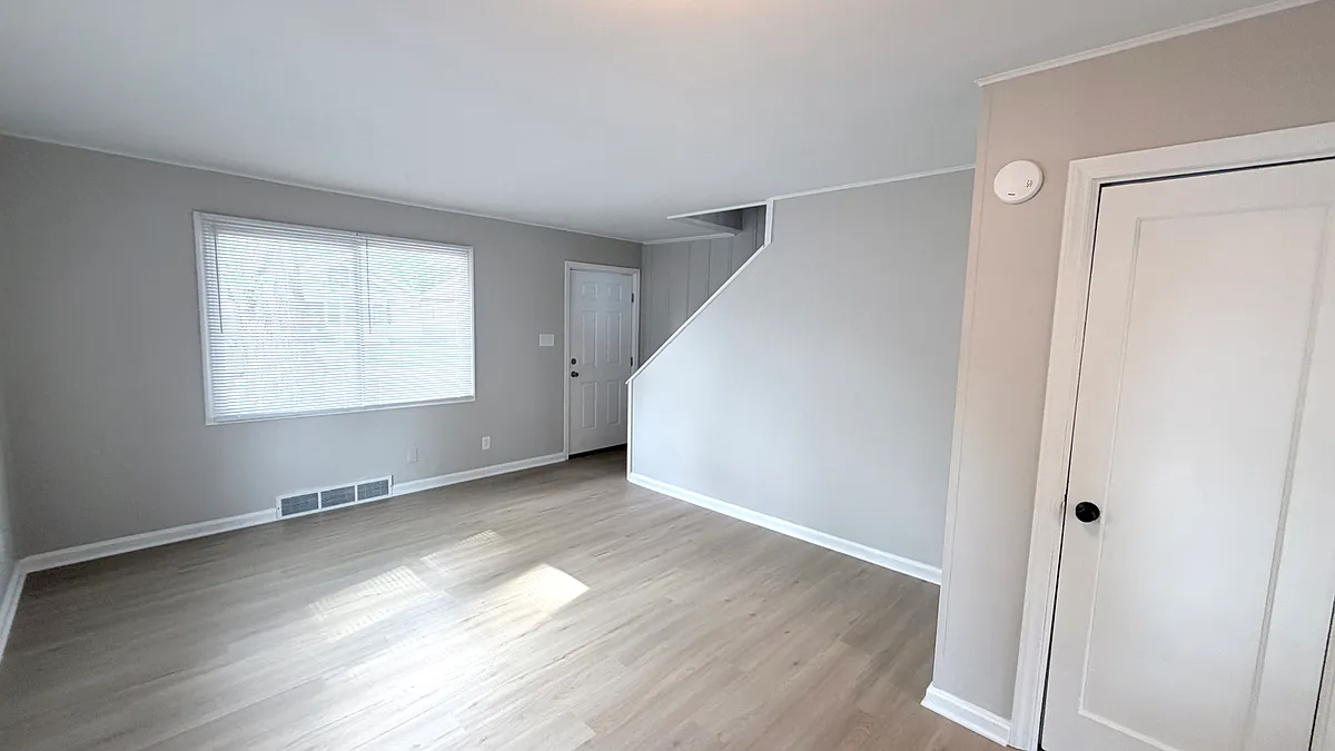 Building Photo - 1025 Covert Ave