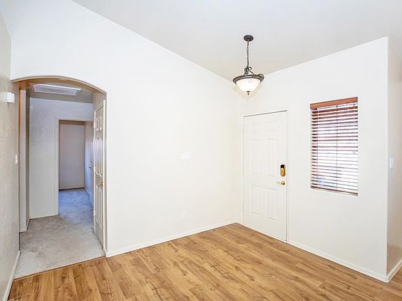 4th image of 3412 W 27th St