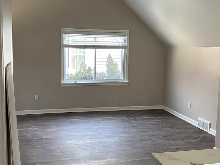 1831 Bowers Ave — Photo 14