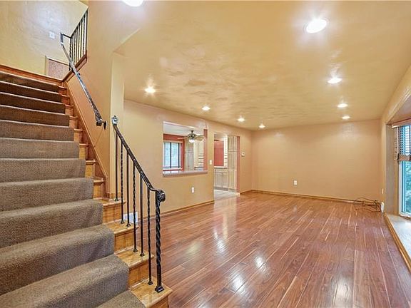 4th image of 1191 Driftwood Dr