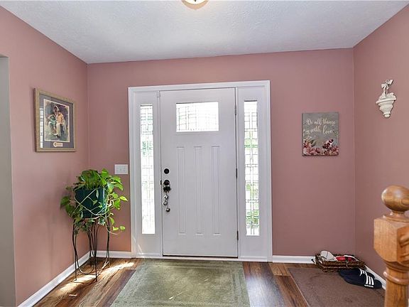 3rd image of 1218 Barrington Dr