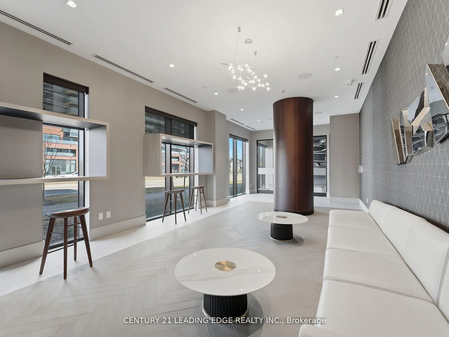 3 bed, $2,600 — Photo 2
