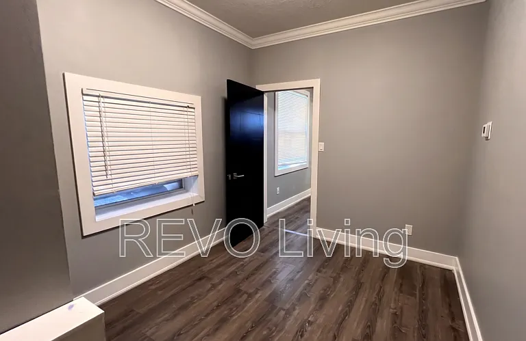292 Welland Ave #AVE1 — Photo 6