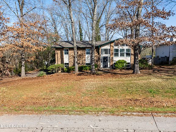 2nd image of 1029 Lovell View Dr