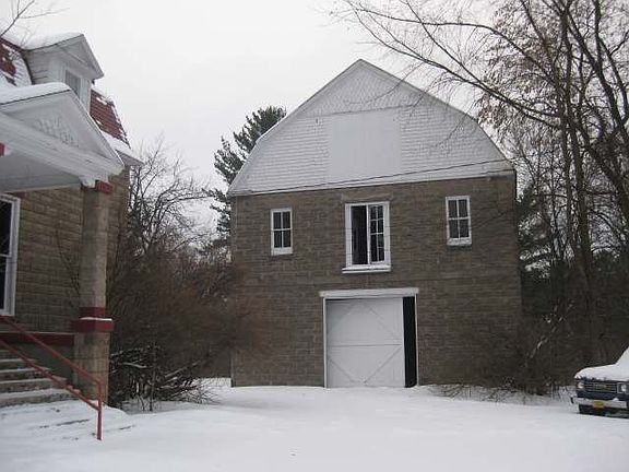 2nd image of 405 W Prospect St