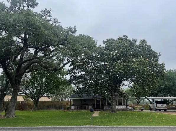 3393 State Highway 111 E, Yoakum, TX 77995