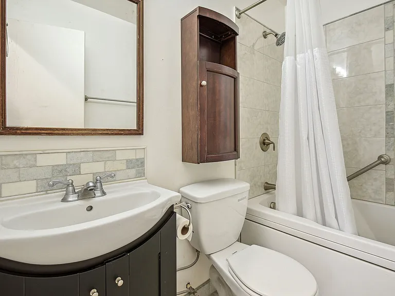 1204 Gladstone Dr — Photo 15