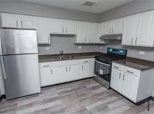 426 W Normal Pkwy #A, Chicago, IL 60621