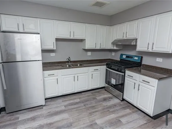 426 W Normal Pkwy #A, Chicago, IL 60621