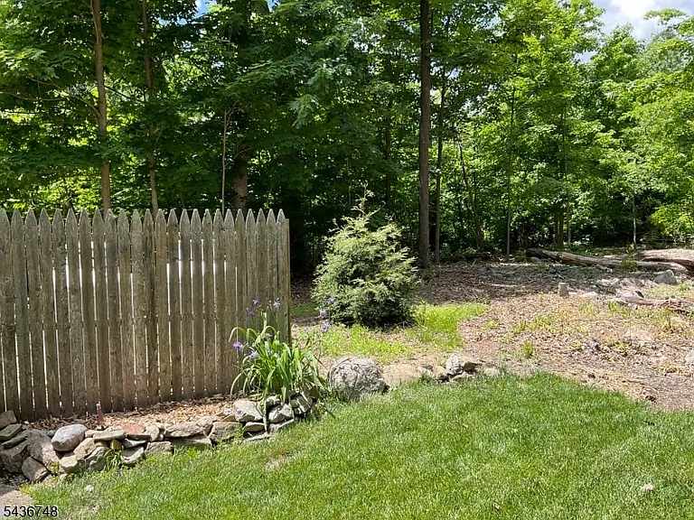 470 Macopin Rd — Photo 10