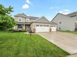 1308 Fieldstone Dr, Savoy, IL 61874