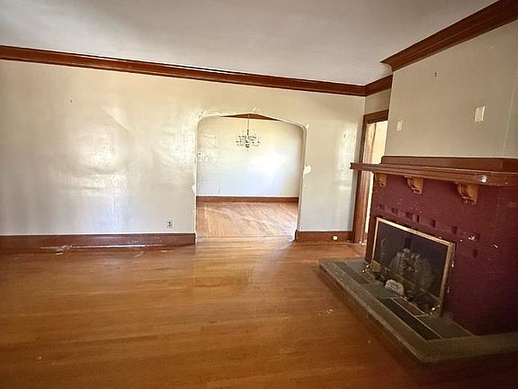 5th image of 12-14 Hillcrest Rd #2