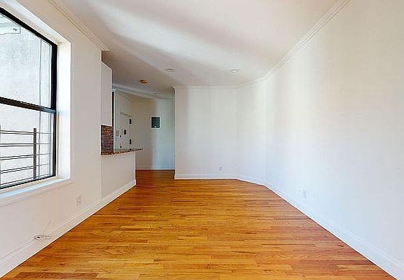 2nd image of 474 W 150th St #Ffl1