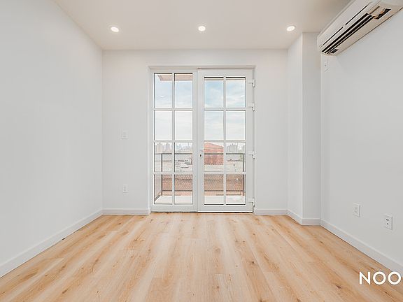 5th image of 68 Gold St #2U