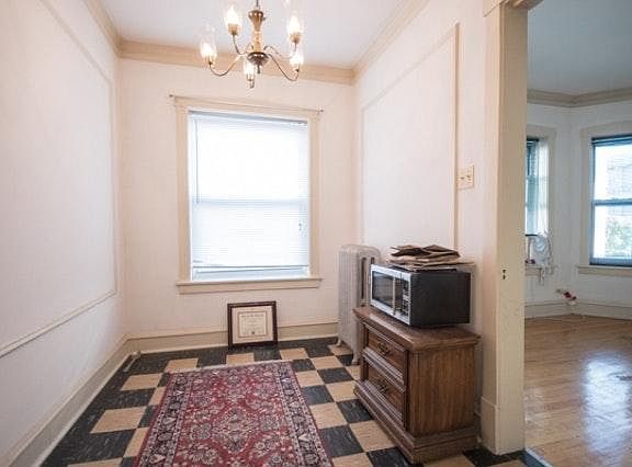 5th image of 1440 W Thorndale Ave