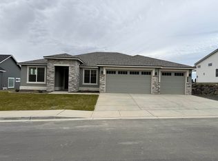 359 Ascend St, Richland, WA 99352