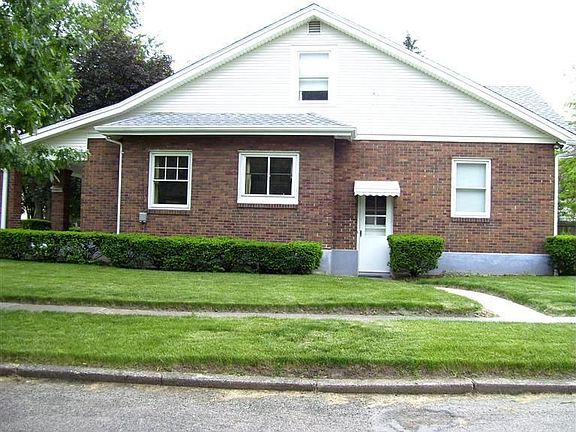 2nd image of 3001 Kenmore Ave