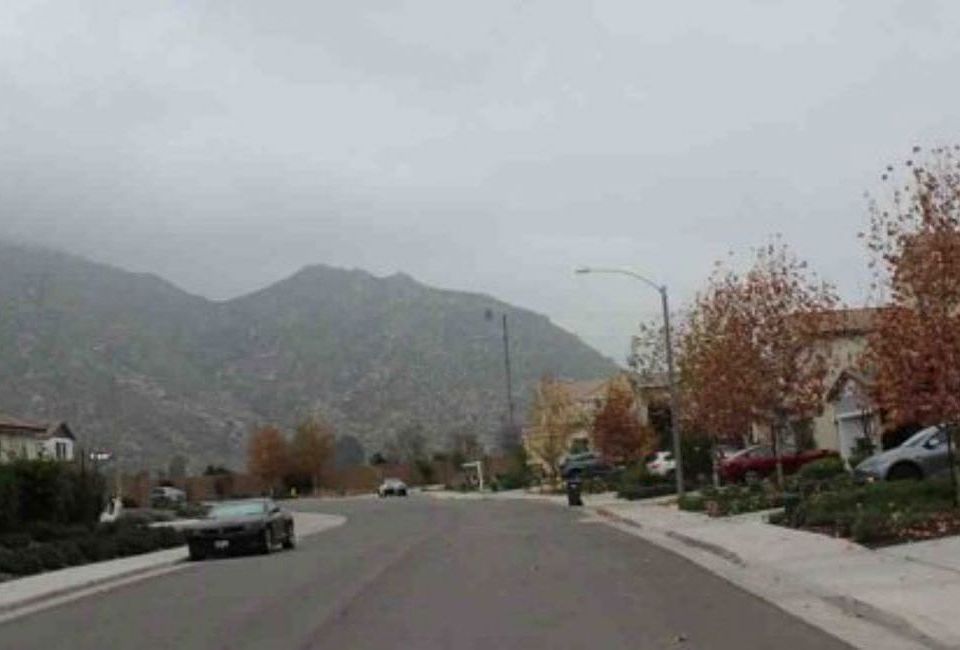 Exterior Neighborhood (street photo)