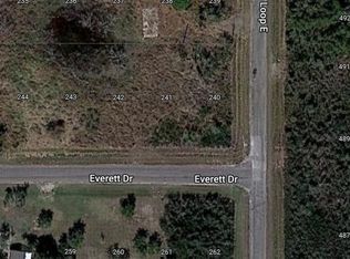 241 Everett Dr, Rockport, TX 78382