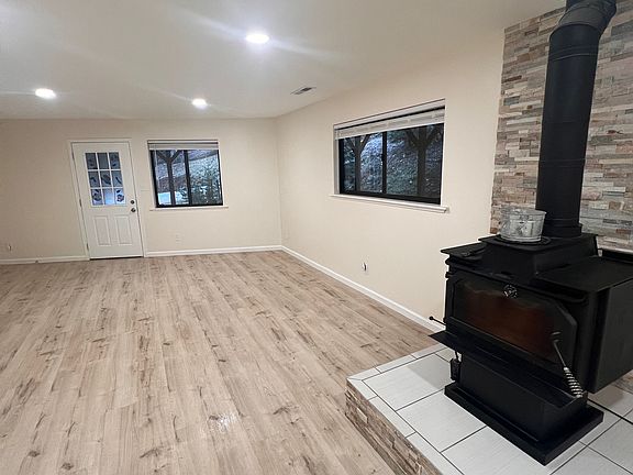 4th image of 5111 Loch Leven Dr #B